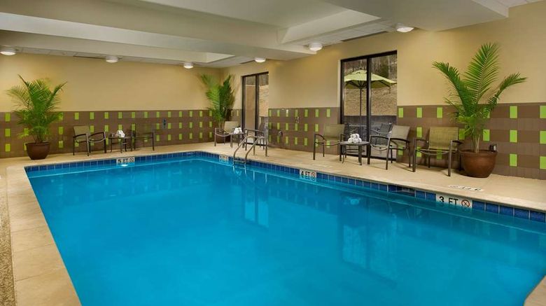 <b>Hampton Inn Cleveland, TN Pool</b>. Images powered by <a href="https://iceportal.shijigroup.com/" title="IcePortal" target="_blank">IcePortal</a>.
