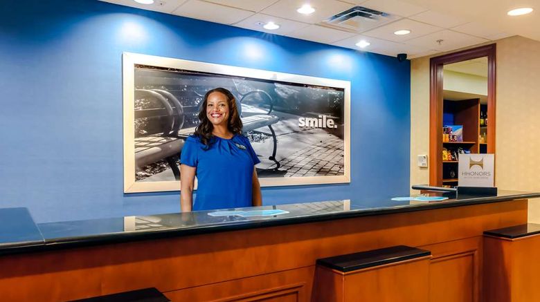 <b>Hampton Inn Ringgold-Ft. Oglethorpe Lobby</b>. Images powered by <a href="https://iceportal.shijigroup.com/" title="IcePortal" target="_blank">IcePortal</a>.