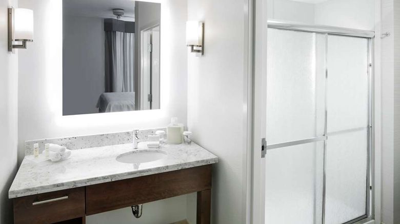 <b>Homewood Suites by Hilton Chattanooga Room</b>. Images powered by <a href="https://iceportal.shijigroup.com/" title="IcePortal" target="_blank">IcePortal</a>.
