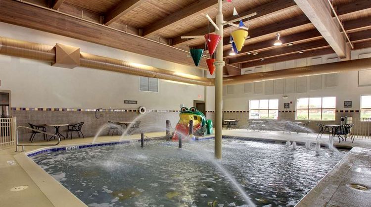 Hampton Inn & Suites Aurora Pool