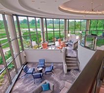 Hilton Chicago/Oak Brook Hills Resort Lobby
