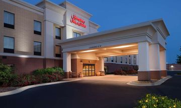 Hampton Inn & Suites St Charles