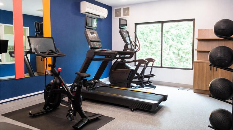 Hampton Inn & Suites St Charles Health