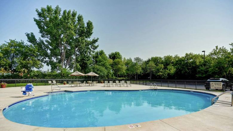 <b>Hampton Inn Chicago/Gurnee Pool</b>. Images powered by <a href="https://iceportal.shijigroup.com/" title="IcePortal" target="_blank">IcePortal</a>.