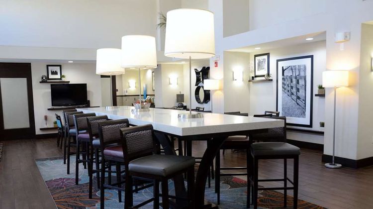Hampton Inn & Suites Chicago Southland Lobby