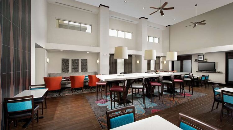 Hampton Inn & Suites Chicago Southland Lobby