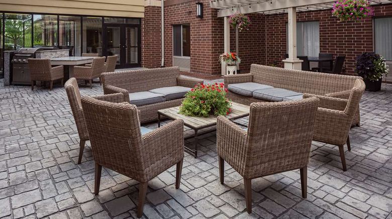 <b>Homewood Suites Orland Park Exterior</b>. Images powered by <a href="https://iceportal.shijigroup.com/" title="IcePortal" target="_blank">IcePortal</a>.