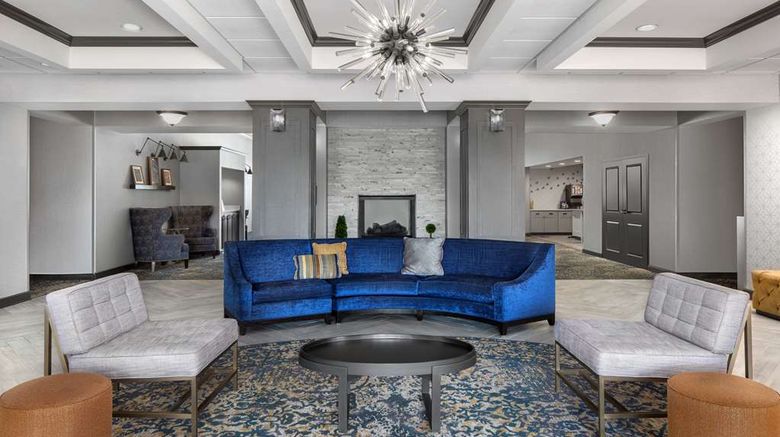 <b>Homewood Suites Orland Park Lobby</b>. Images powered by <a href="https://iceportal.shijigroup.com/" title="IcePortal" target="_blank">IcePortal</a>.