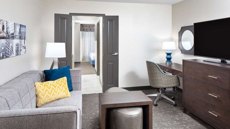 <b>Homewood Suites Orland Park Room</b>. Images powered by <a href="https://iceportal.shijigroup.com/" title="IcePortal" target="_blank">IcePortal</a>.