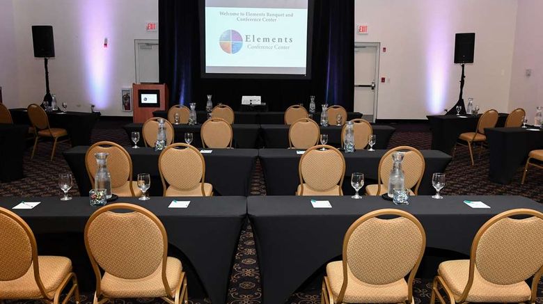 <b>Homewood Suites Orland Park Meeting</b>. Images powered by <a href="https://iceportal.shijigroup.com/" title="IcePortal" target="_blank">IcePortal</a>.