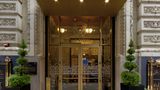 Hampton Inn Majestic Theatre District Exterior