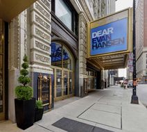 Hampton Inn Majestic Theatre District Exterior