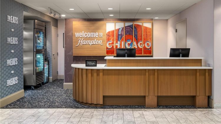 Hampton Inn Majestic Theatre District Lobby