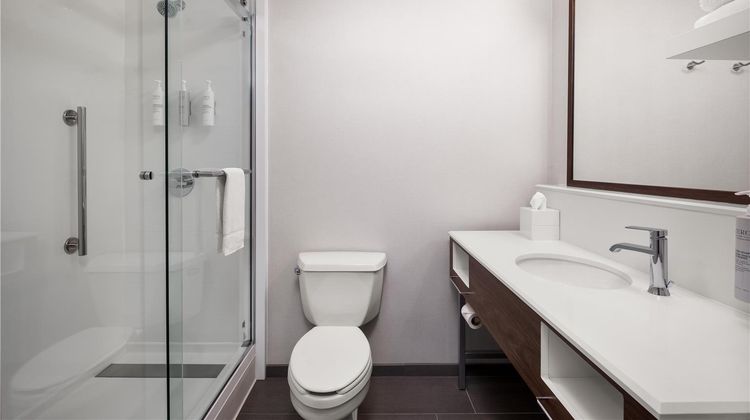 Hampton Inn Majestic Theatre District Room