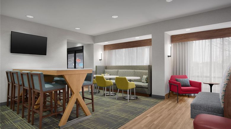 <b>Hampton Inn Yorkville Lobby</b>. Images powered by <a href="https://iceportal.shijigroup.com/" title="IcePortal" target="_blank">IcePortal</a>.