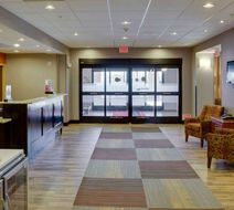 Hampton Inn Chickasha Lobby
