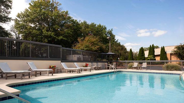 Hampton Inn Charlottesville Pool
