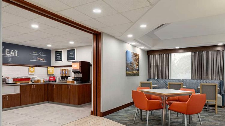 Hampton Inn Charlottesville Restaurant