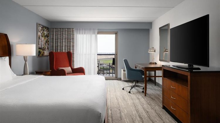 Hilton Garden Inn Charleston Waterfront Room