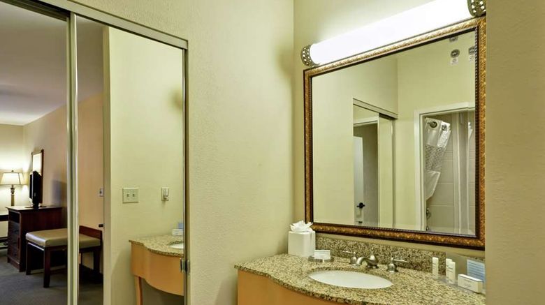 <b>Hampton Inn & Suites Isle Of Palms Room</b>. Images powered by <a href="https://iceportal.shijigroup.com/" title="IcePortal" target="_blank">IcePortal</a>.