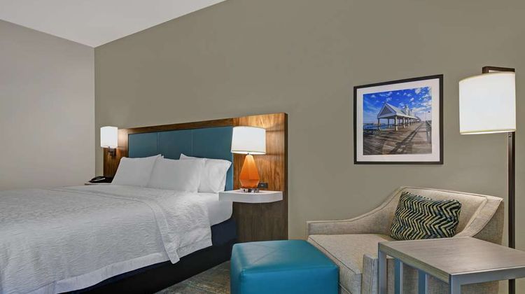 Hampton Inn Mt Pleasant-Patriots Point Room