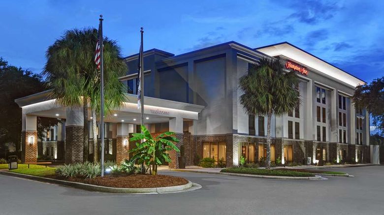 <b>Hampton Inn Mt Pleasant-Patriots Point Exterior</b>. Images powered by <a href="https://iceportal.shijigroup.com/" title="IcePortal" target="_blank">IcePortal</a>.