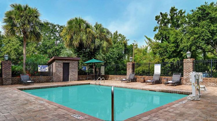 Hampton Inn Mt Pleasant-Patriots Point Pool