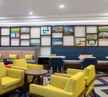 Hampton Inn Charleston North Lobby