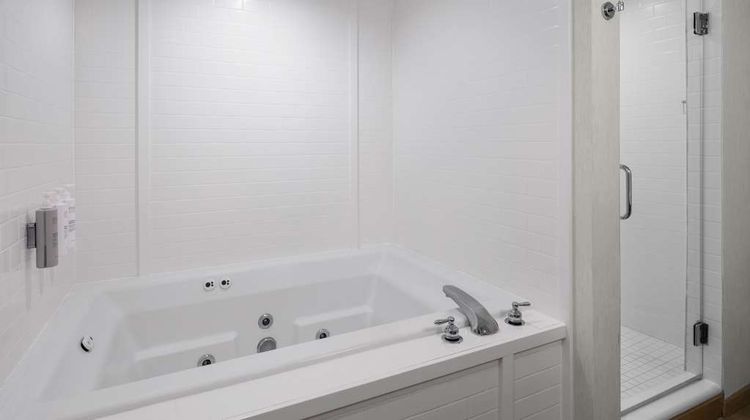 Hampton Inn Charleston North Room