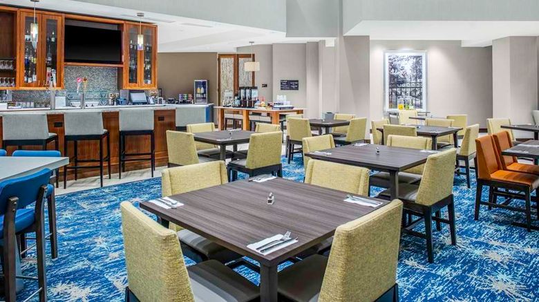 <b>Hilton Garden Inn Charleston/Mt Pleasant Restaurant</b>. Images powered by <a href="https://iceportal.shijigroup.com/" title="IcePortal" target="_blank">IcePortal</a>.