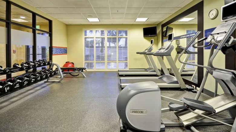 <b>Hampton Inn & Suites North Charleston Health</b>. Images powered by <a href="https://iceportal.shijigroup.com/" title="IcePortal" target="_blank">IcePortal</a>.
