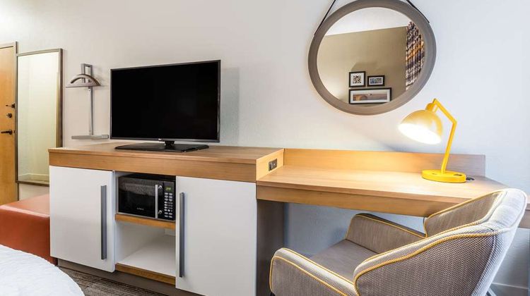 Hampton Inn Cedar Rapids Room