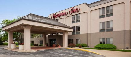Hampton Inn Cedar Rapids Exterior