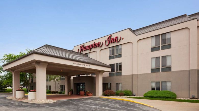<b>Hampton Inn Cedar Rapids Exterior</b>. Images powered by <a href="https://iceportal.shijigroup.com/" title="IcePortal" target="_blank">IcePortal</a>.