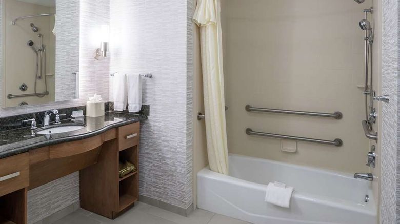 <b>Homewood Suites Cedar Rapids North Room</b>. Images powered by <a href="https://iceportal.shijigroup.com/" title="IcePortal" target="_blank">IcePortal</a>.
