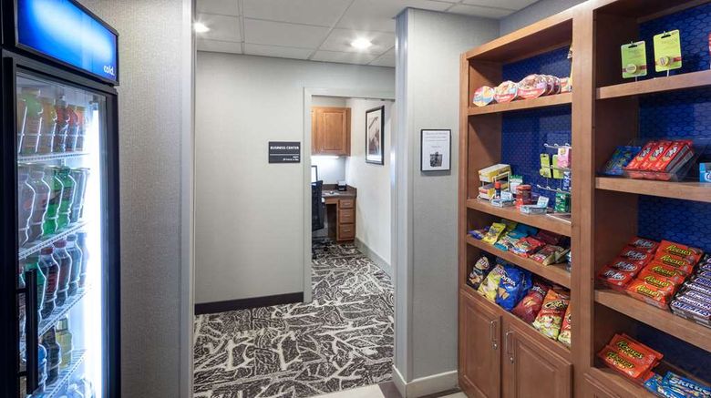 <b>Hampton Inn & Suites Cedar Rapids-North Restaurant</b>. Images powered by <a href="https://iceportal.shijigroup.com/" title="IcePortal" target="_blank">IcePortal</a>.