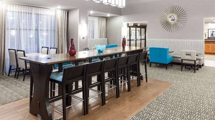 Hampton Inn & Suites Cedar Rapids-North Lobby