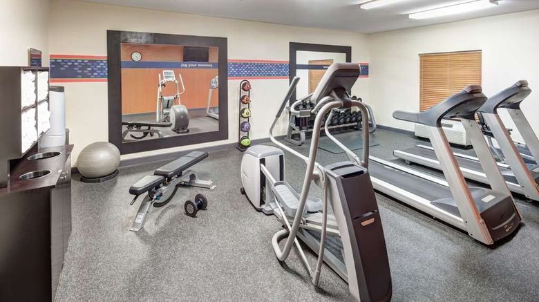 <b>Hampton Inn & Suites Cedar Rapids-North Health</b>. Images powered by <a href="https://iceportal.shijigroup.com/" title="IcePortal" target="_blank">IcePortal</a>.