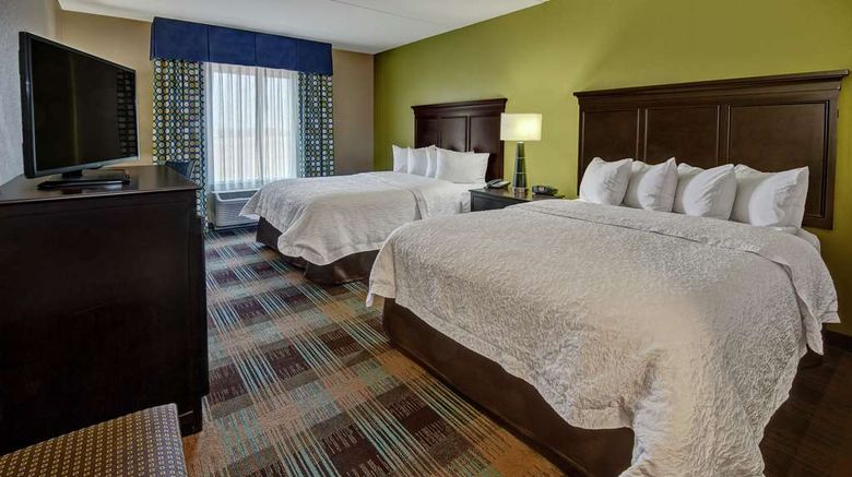 <b>Hampton Inn & Suites, Clarksville, TN Room</b>. Images powered by <a href="https://iceportal.shijigroup.com/" title="IcePortal" target="_blank">IcePortal</a>.