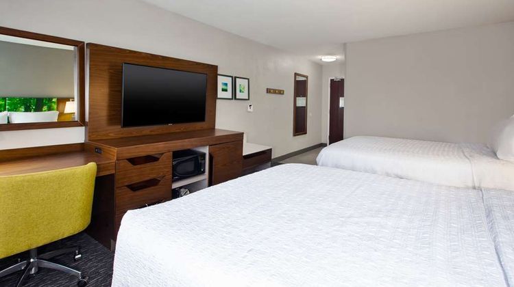 Hampton Inn Clarion Room