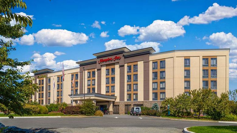 <b>Hampton Inn Meadowlands Exterior</b>. Images powered by <a href="https://iceportal.shijigroup.com/" title="IcePortal" target="_blank">IcePortal</a>.