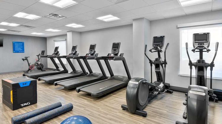 Hampton Inn & Suites Cleveland-Beachwood Health
