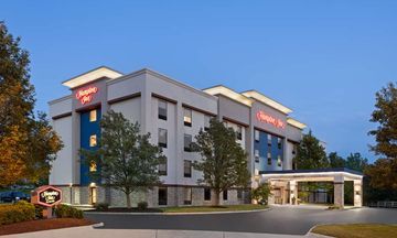 Hampton Inn Cleveland Airport
