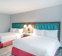 Hampton Inn Cleveland Airport Room