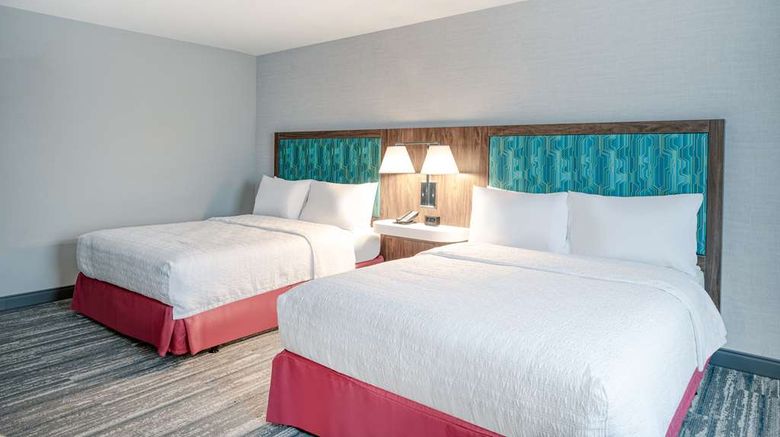 <b>Hampton Inn Cleveland Airport Room</b>. Images powered by <a href="https://iceportal.shijigroup.com/" title="IcePortal" target="_blank">IcePortal</a>.