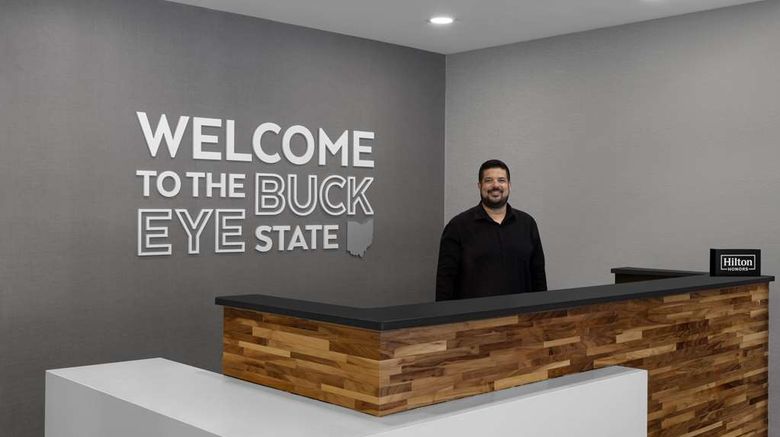 <b>Hampton Inn Cleveland Downtown Lobby</b>. Images powered by <a href="https://iceportal.shijigroup.com/" title="IcePortal" target="_blank">IcePortal</a>.