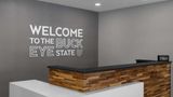 <b>Hampton Inn Cleveland Downtown Lobby</b>. Images powered by <a href="https://iceportal.shijigroup.com/" title="IcePortal" target="_blank">IcePortal</a>.