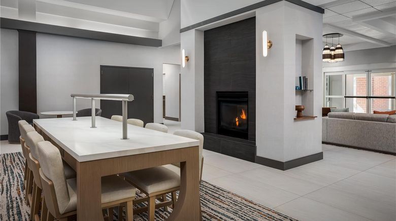 <b>Homewood Suites Hilton Cleveland Solon Restaurant</b>. Images powered by <a href="https://iceportal.shijigroup.com/" title="IcePortal" target="_blank">IcePortal</a>.
