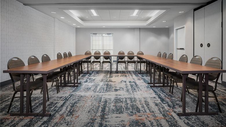 <b>Homewood Suites Hilton Cleveland Solon Meeting</b>. Images powered by <a href="https://iceportal.shijigroup.com/" title="IcePortal" target="_blank">IcePortal</a>.