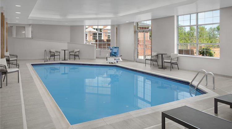 Homewood Suites Hilton Cleveland Solon Pool